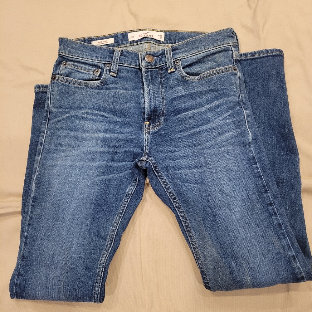 👖EUC~ HOLLISTER JEANS
